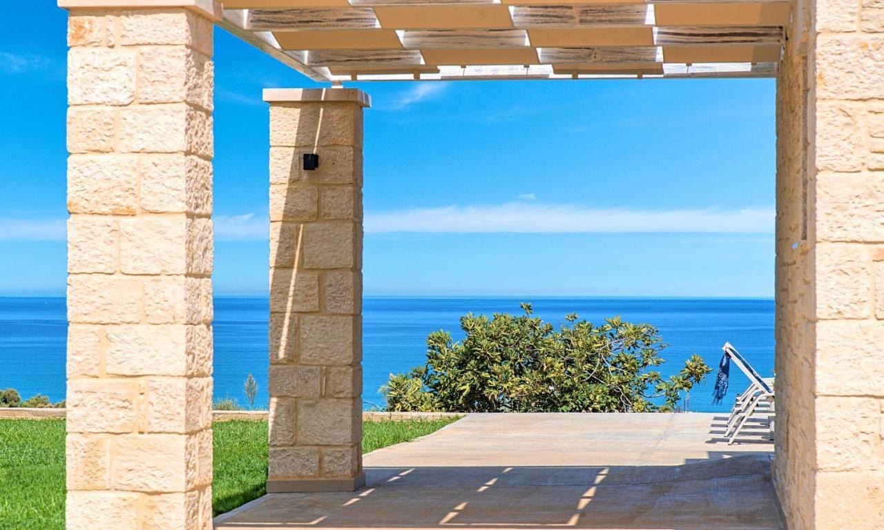 Vista Mare Villas Heated Pool 耶奥伊乌波利斯 外观 照片